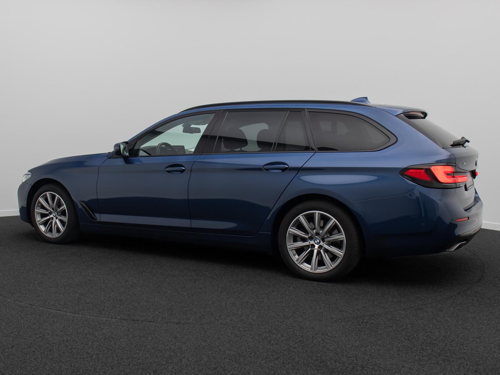 BMW 520 d xD DAB HUD Kamera Alarm Panoram Leder Sport, миниатюра 10