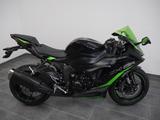 Kawasaki ZX 6 R // 2025 // 1.Hand // Schwarz // Garantie - Offers