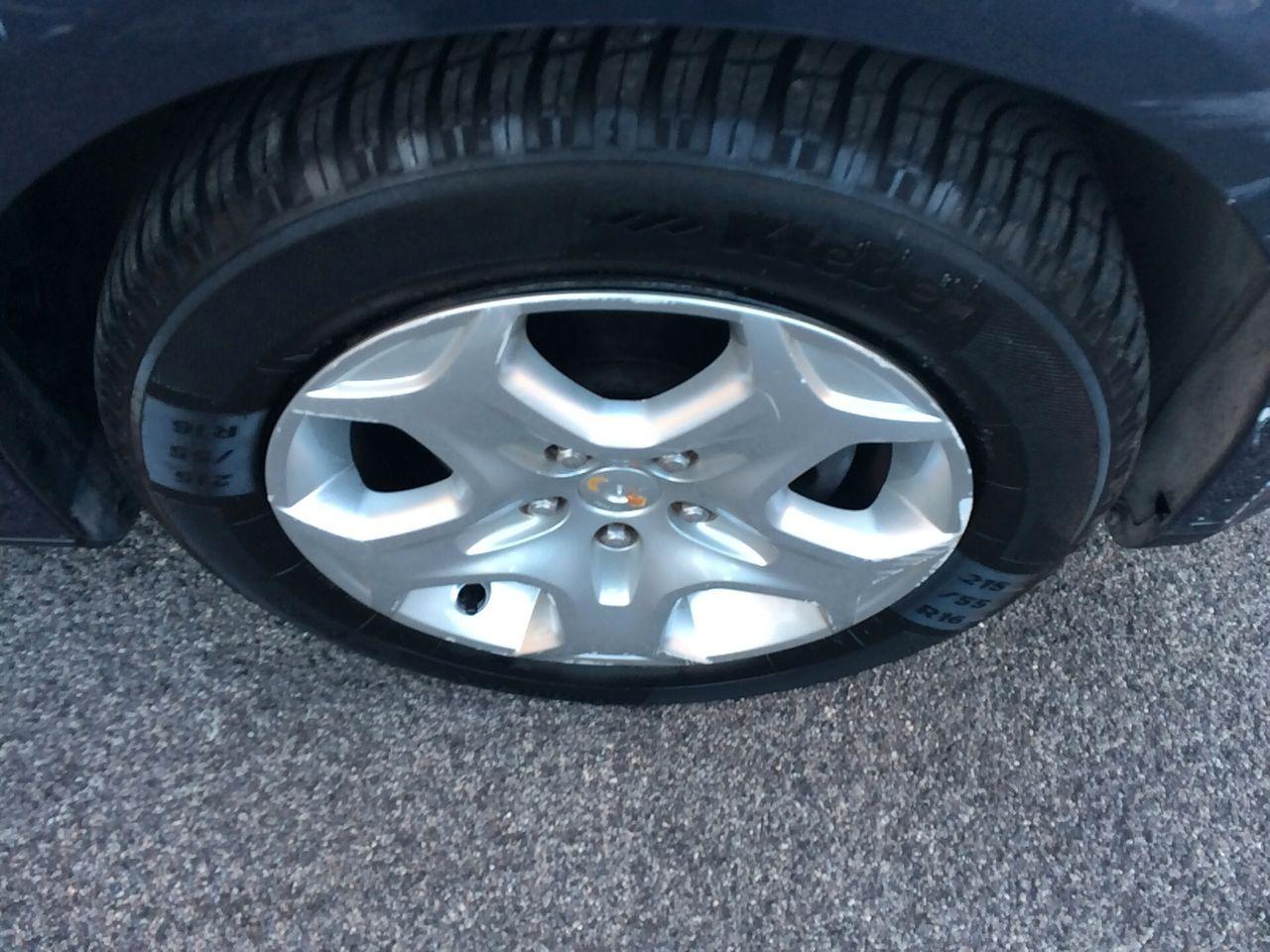 Ford Focus 2013 — engine 1.596 cm³, 120 HP (88kW)
