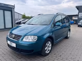 Volkswagen Touran 1.6 FSI 7 Sitze Automatik - Volkswagen Touran mit Benzin-Antrieb: Kleinbus, Automatik, 1.6