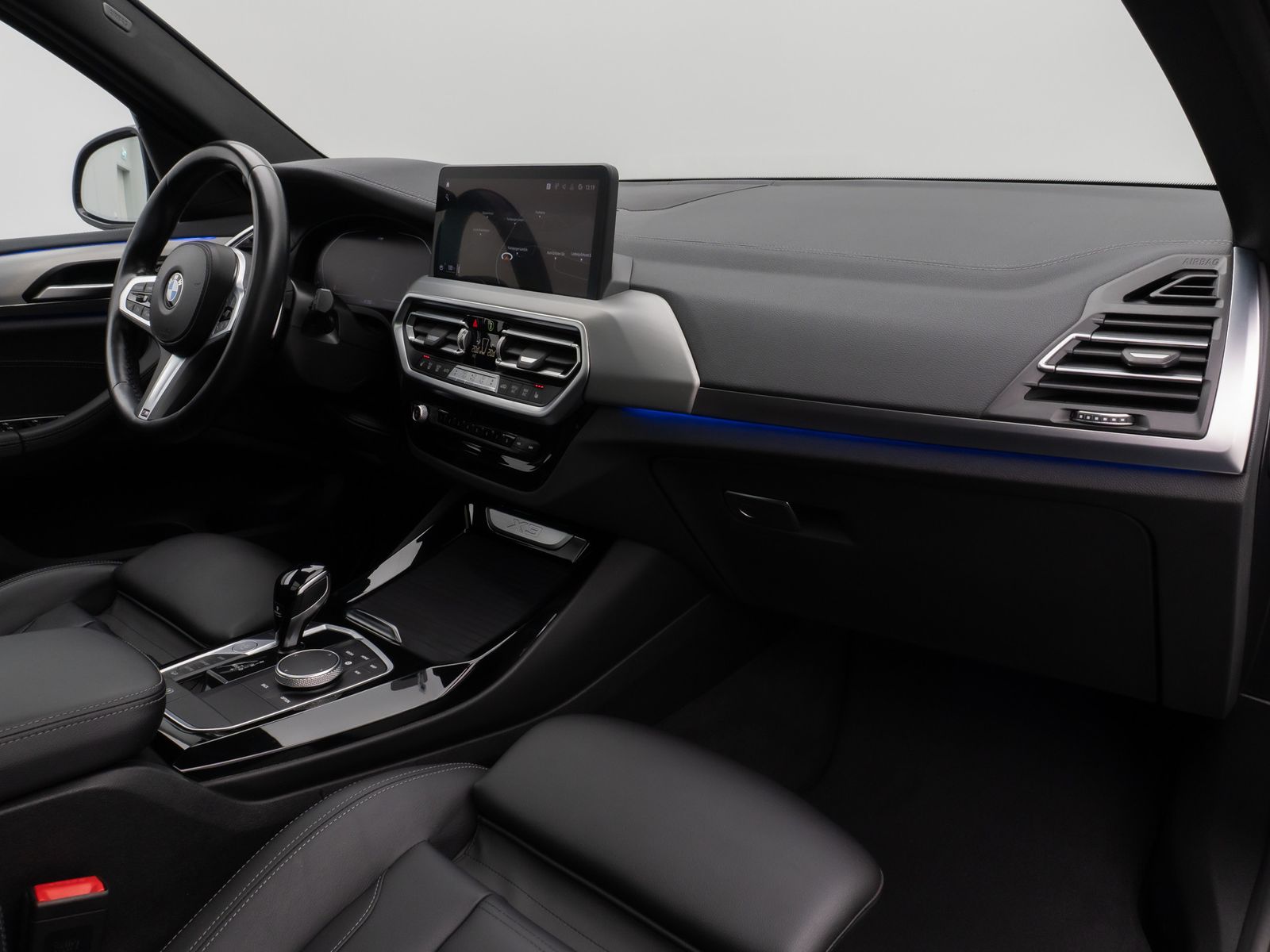 Fahrzeugabbildung BMW X3 xD20i M Sport Kamera Panorama DAB HiFi 20Zoll