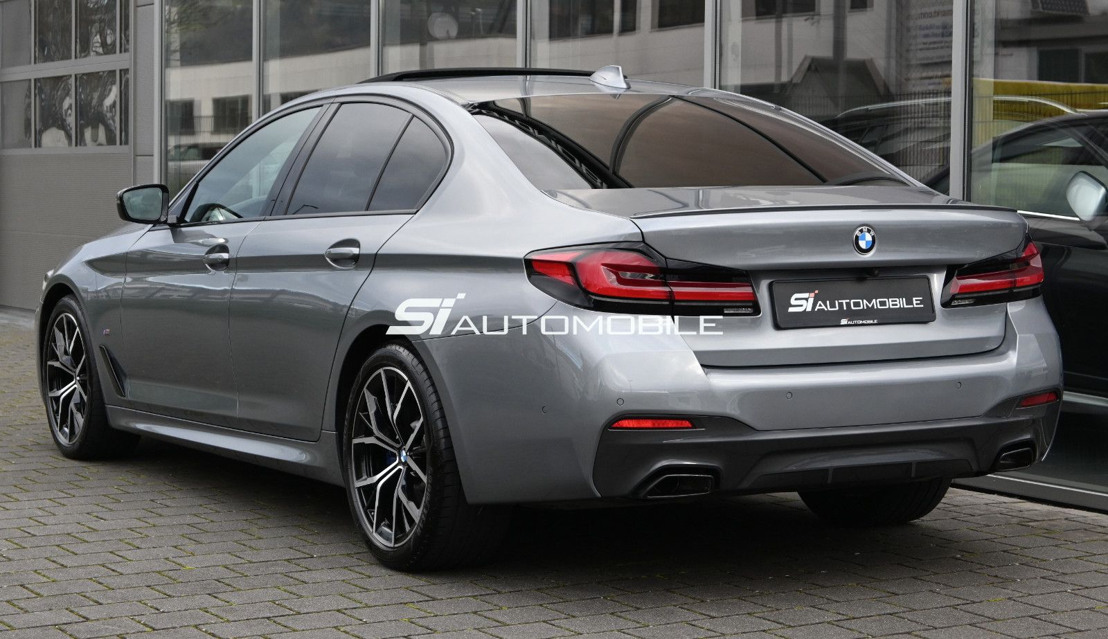 Fahrzeugabbildung BMW 540d xDr. M SPORT °ACC°GLASDACH°INTEGRAL°STHZG°