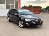 Volkswagen passat 1.8 TSI highline - VW Passat Gebrauchtwagen in Augsburg