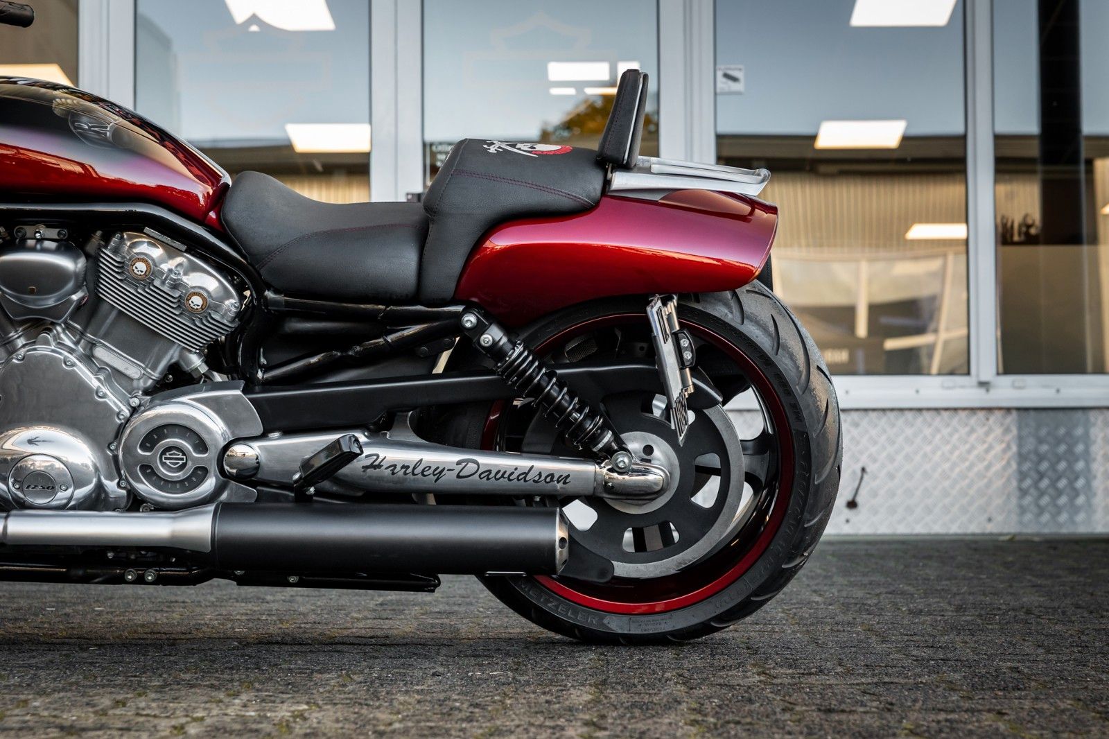 Fahrzeugabbildung Harley-Davidson VRSCF V-ROD MUSCLE - Jekill  - 260er METZELER