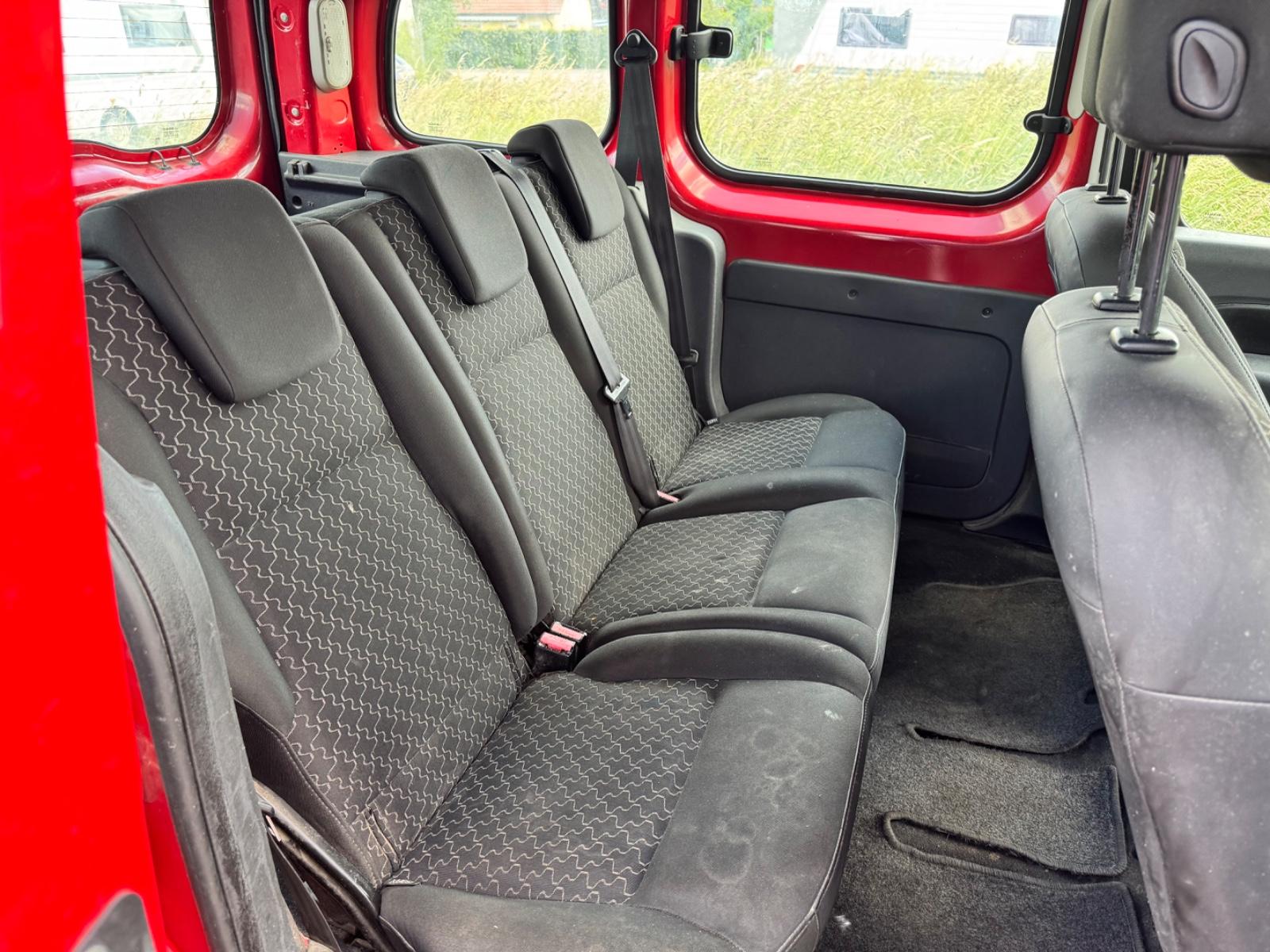 Renault Kangoo 2012 — photo 12