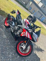 Aprilia Tuono 660 Factory  wie neu + Quickshifter + Akra - APRILIA TUONO 660 FACTORY