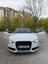 Audi Einen Audi A5 Cabrio - Audi Cabriolet aus 2012