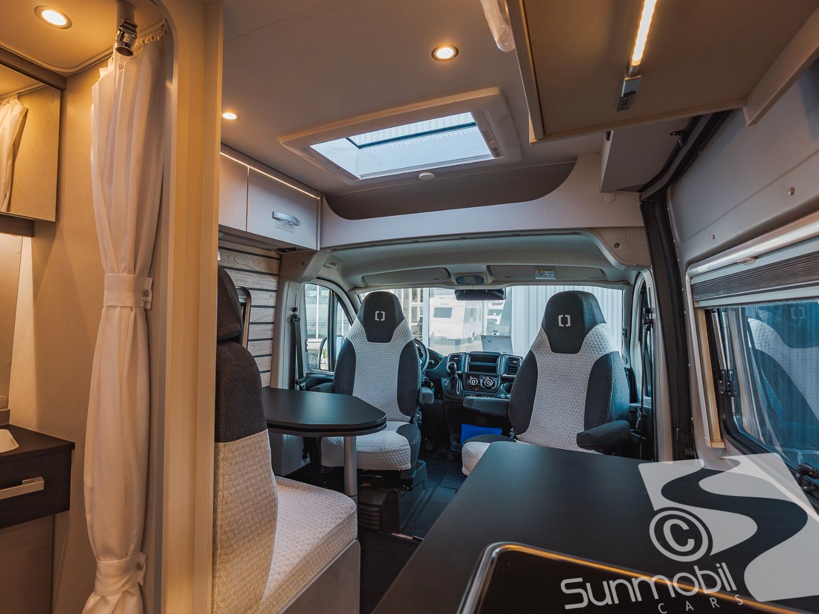 Fahrzeugabbildung Crosscamp Camper Van 600 Fiat Automatik