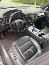 Volkswagen Touareg - 6