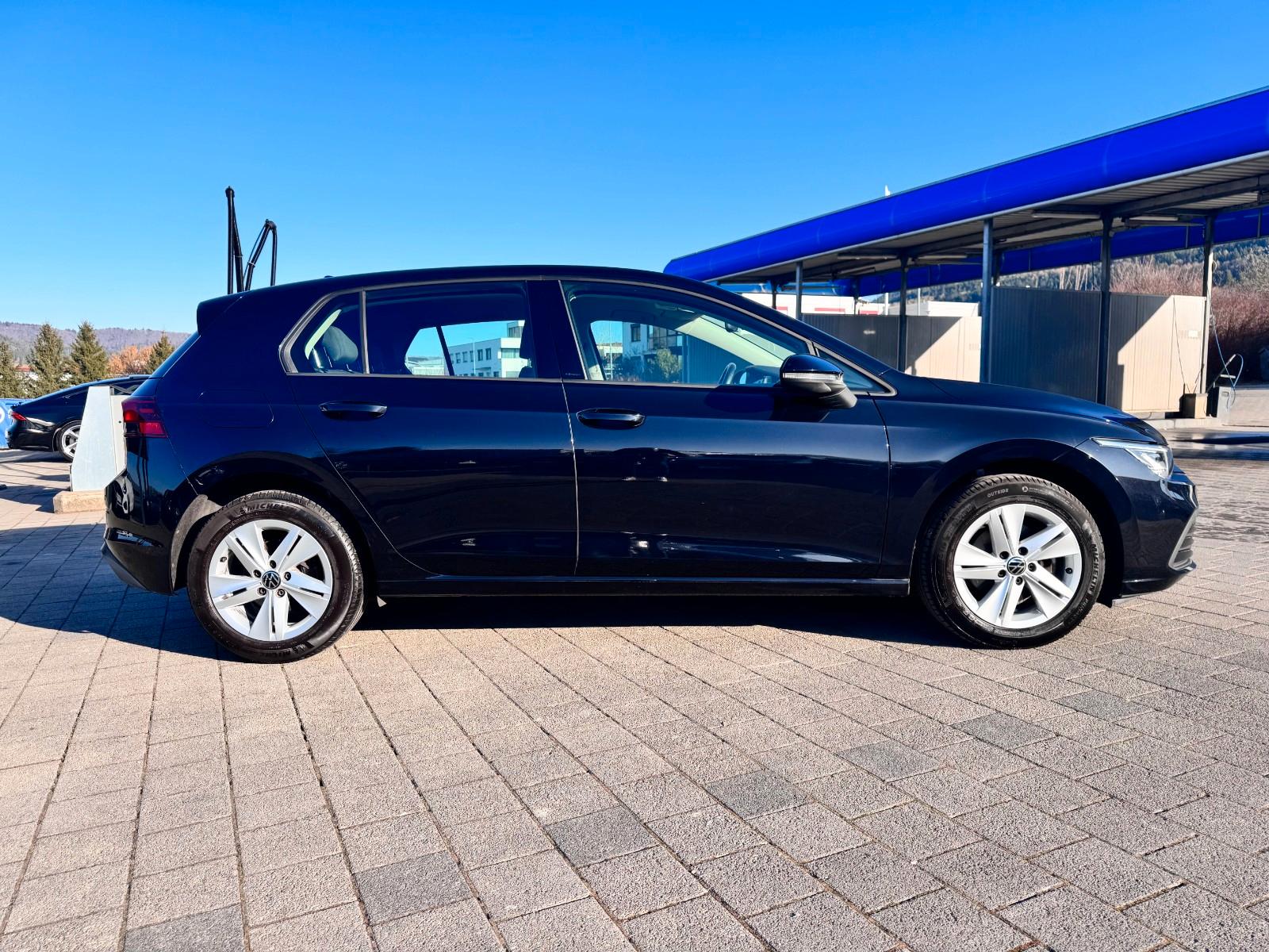 Volkswagen Golf VIII Lim. Life 2.0 TDI /LED/NAVI/AMBIENTE, миниатюра 4