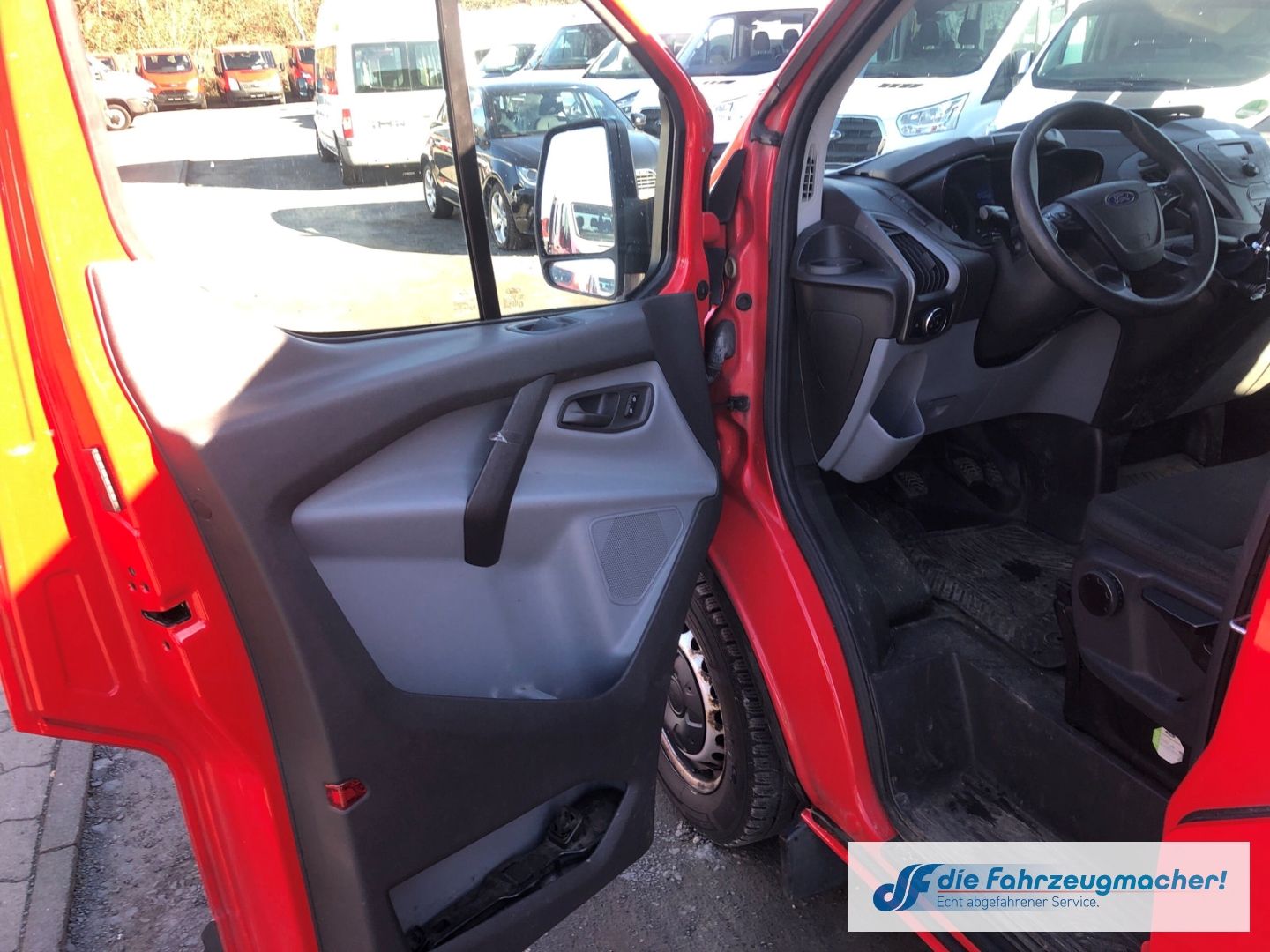 Fahrzeugabbildung Ford Transit Custom Kombi 300 L1 2.2 TDCi *2379 *KLIM