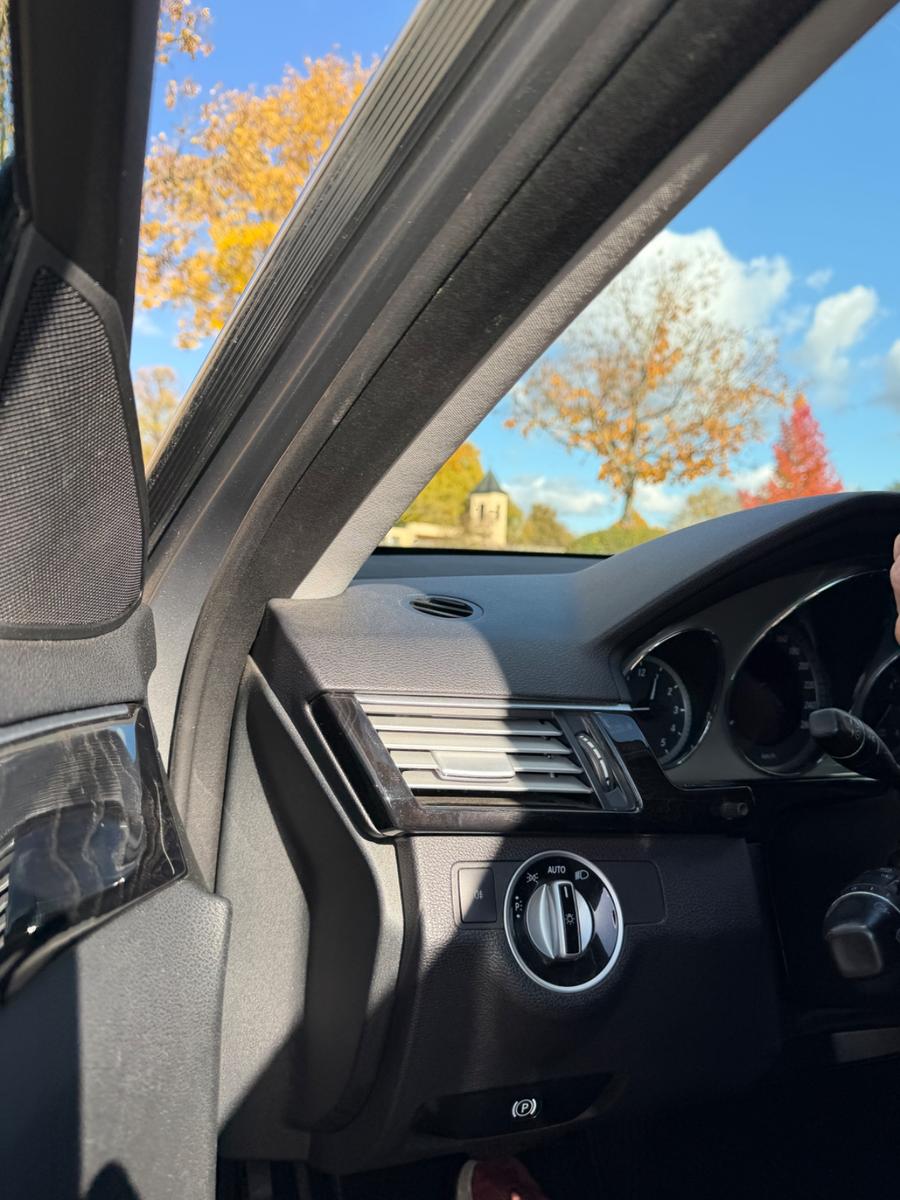 Mercedes-Benz E300 2012 — photo 6
