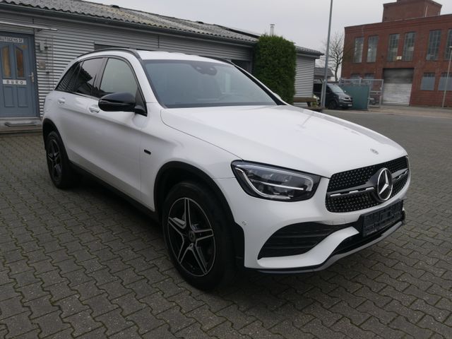 Mercedes-Benz GLC 300 e 4Matic AMG Business Navi LED Distronic