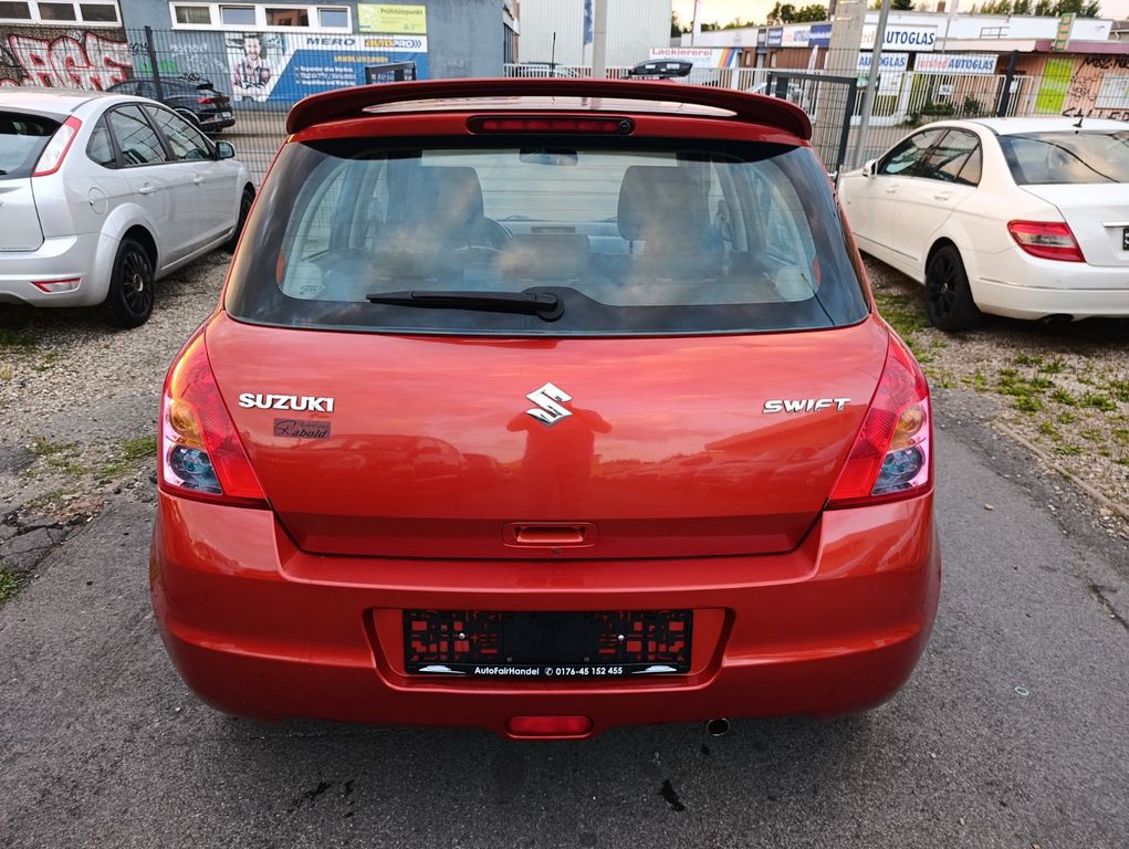 Suzuki Swift Lim. Club*NAVI*APPLE CAR PLAY*DAB*KLIMA*