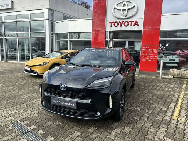 Toyota Yaris Cross Team D + Smart Con. + Winter Paket