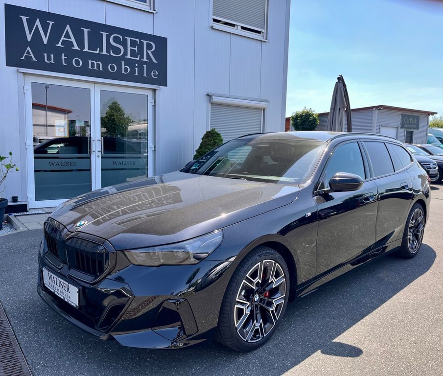BMW 520d xDrive Touring M Sport Pro |PANO|LEDER|AHK|