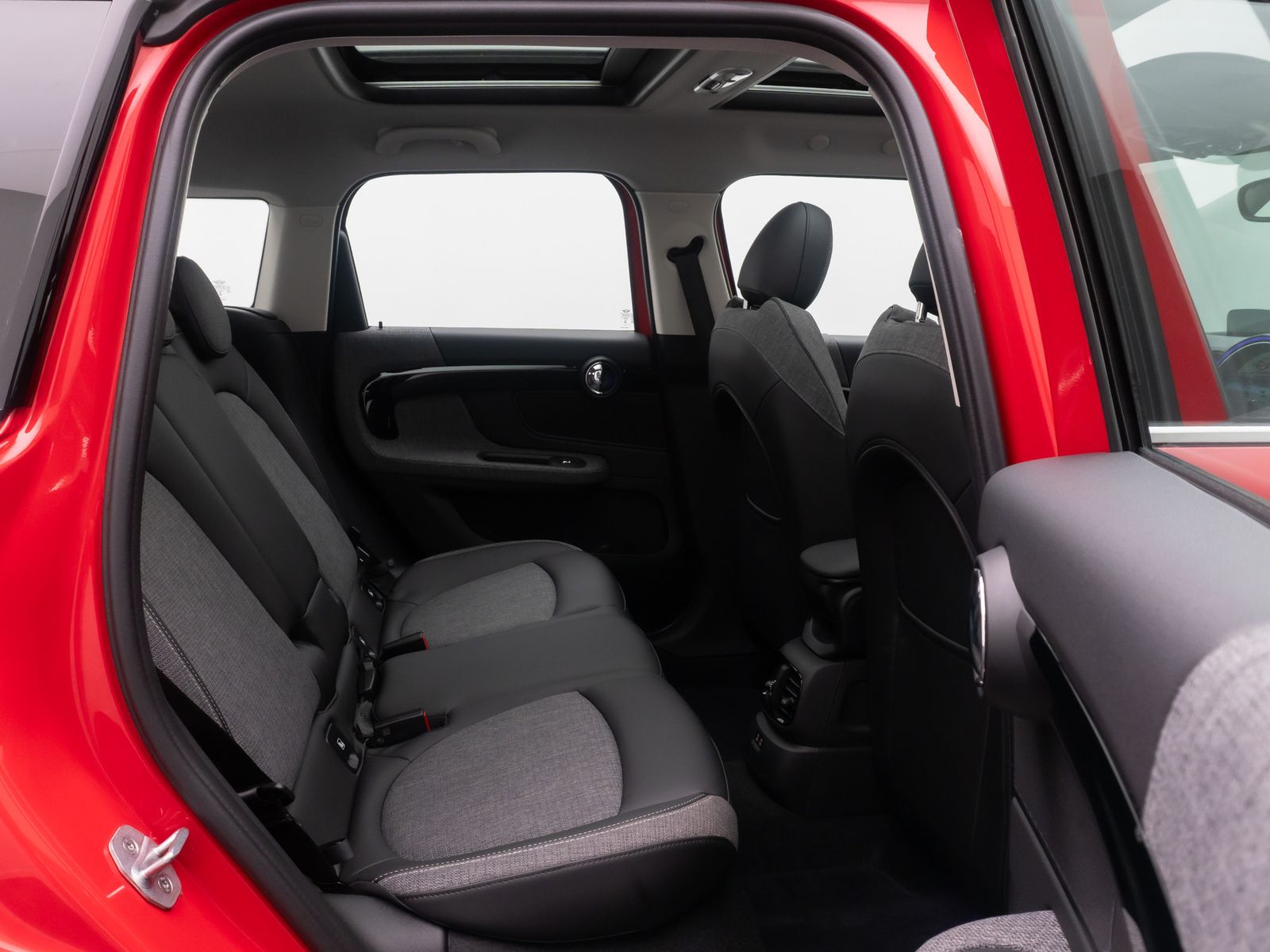 Fahrzeugabbildung MINI Countryman SE (Cooper) ALL4 HUD Panoram H/K Voll