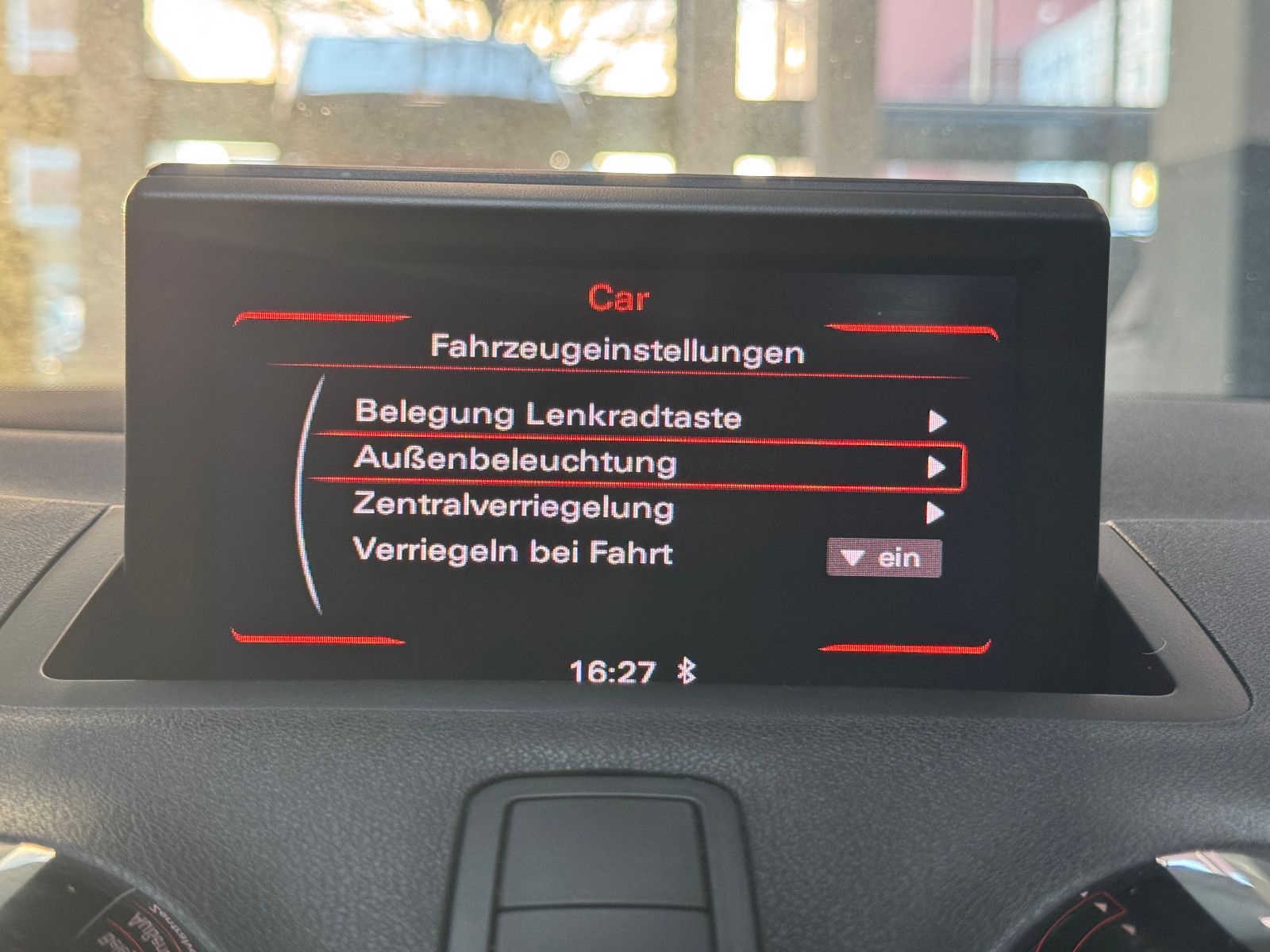 Fahrzeugabbildung Audi A1 1.6 TDI SPORTBACK S-TRONIC S-LINE AMBITION