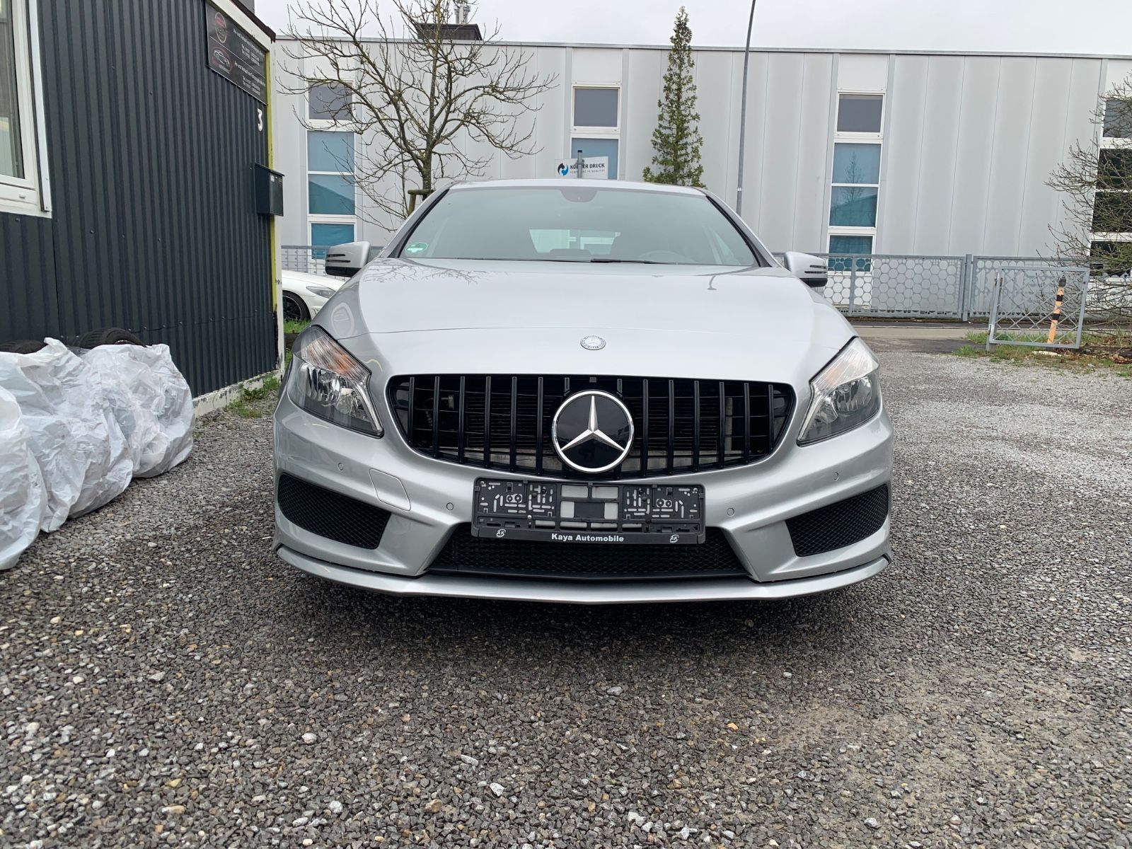 MERCEDES-BENZ A 180 BlueEfficiency/AMG- Line