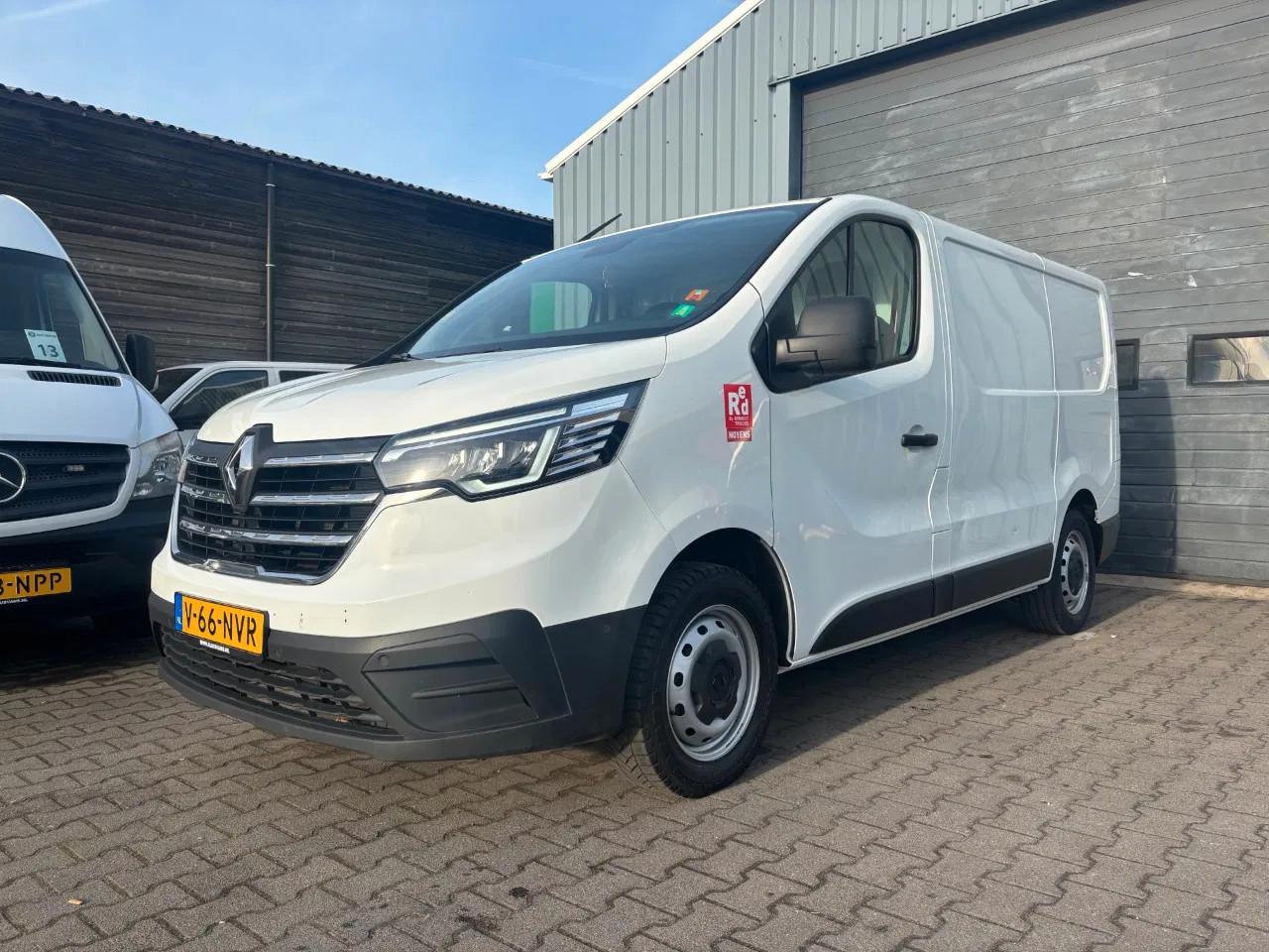 Renault Trafic 2.0 DCI L1 Airco Navi Trekhaak!