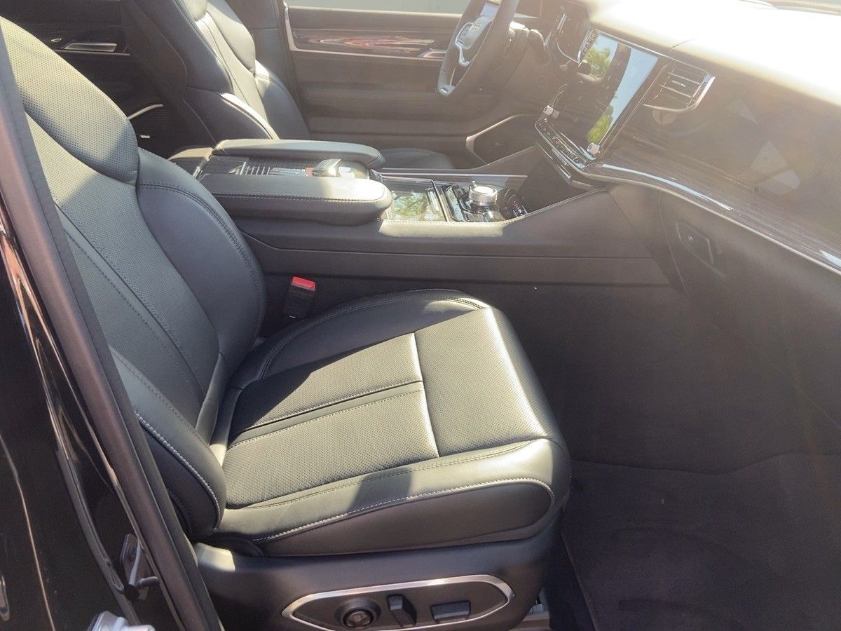 Jeep Wagoneer - Bild 12