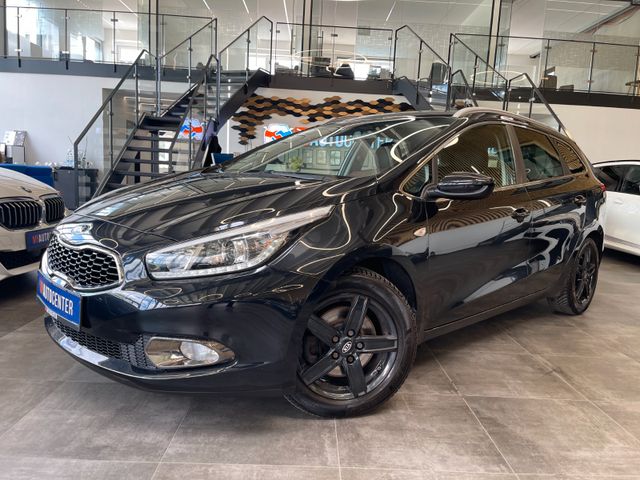 Kia Ceed Sportswagon FIFA World Cup Edition *AHK*LKH