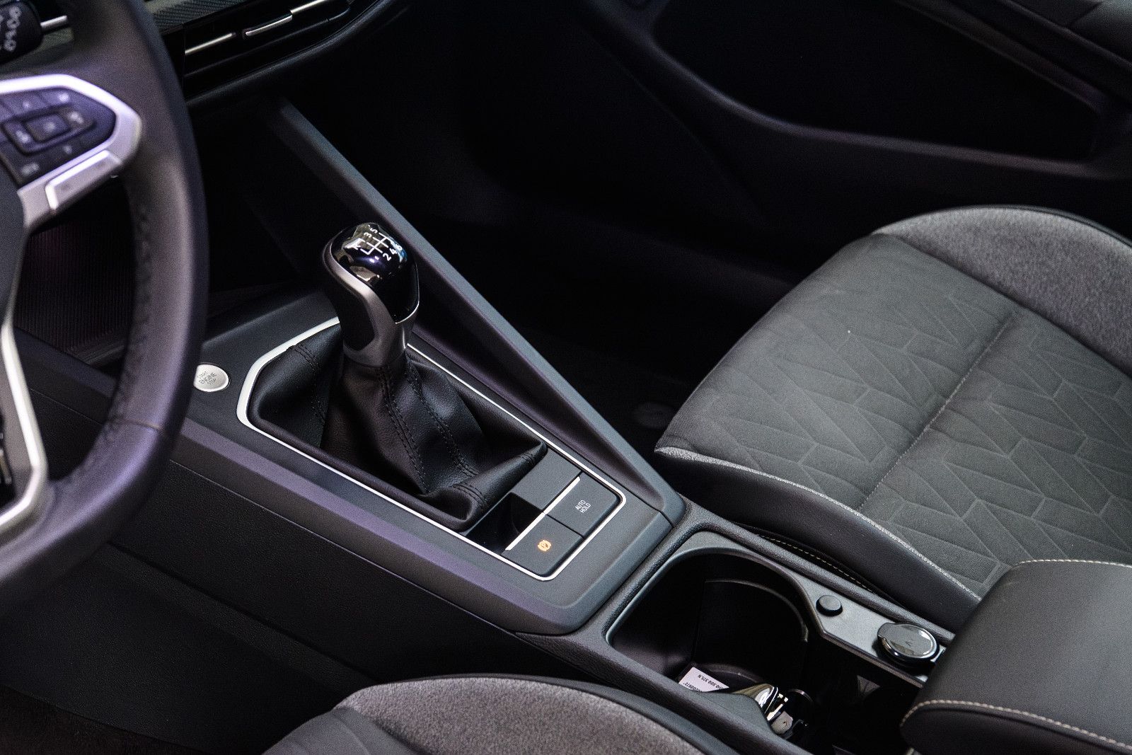 Fahrzeugabbildung Volkswagen Golf VIII Lim. 1.5 TSI Goal +AHK+GJR+KAM+NAVI