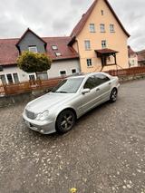 Mercedes-Benz Mercedes C220 CDI Limousine W203 - Mercedes-Benz C 220 aus 2004: Cdi