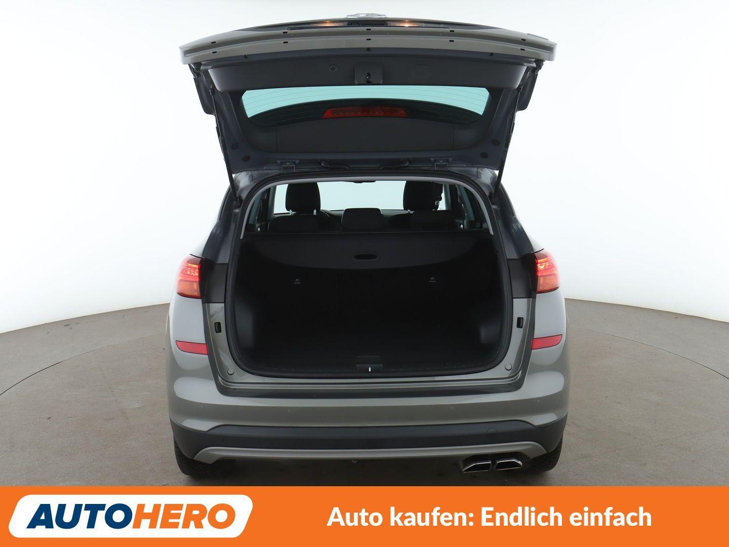 Hyundai Tucson 1.6 TGDI Trend 4WD Aut.*NAVI*LED*TEMPO*