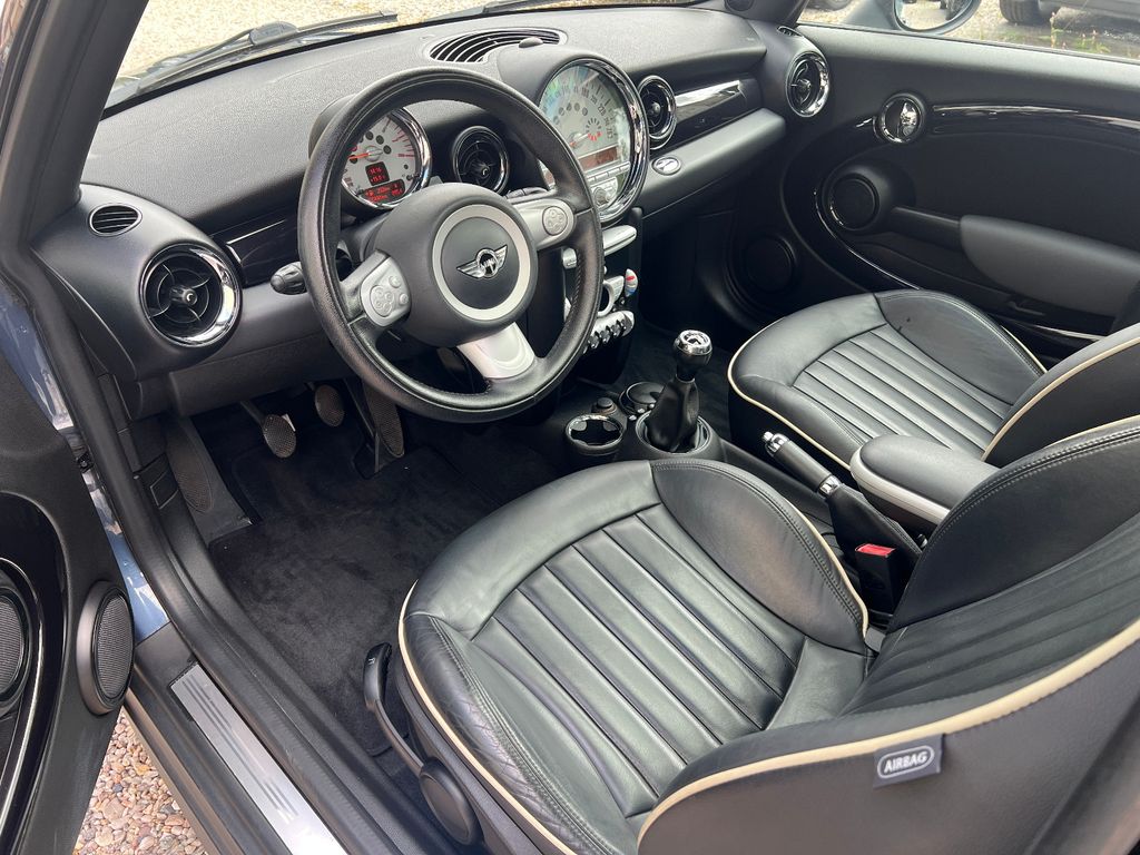 Mini Cooper Mini Cooper 1.6l 88KW PANO LEDER SITZH TEMPOMAT