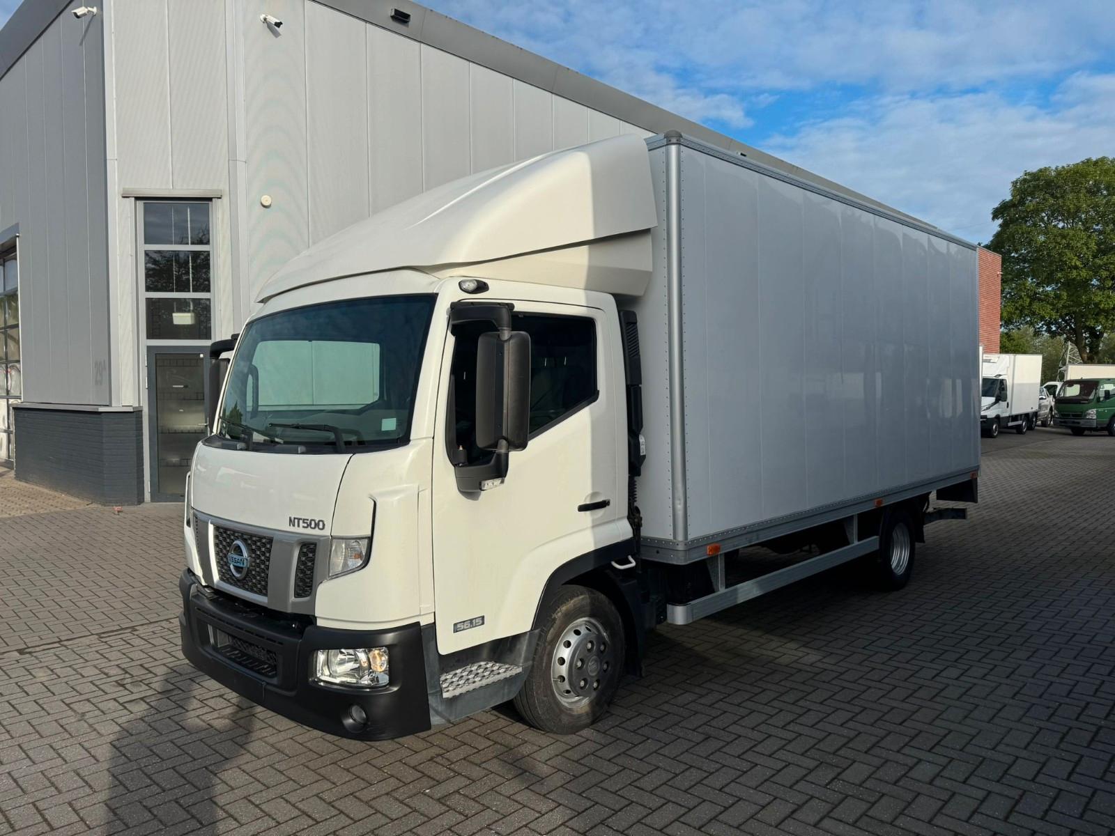 Nissan NT500 56.15 Koffer mit LBW*Ahk*nur 34.800 km *
