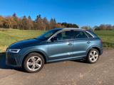 Audi Q3 1.4 TFSI - Xenon, Navi, AHK, Sitzheizung, ... - Audi Q3 von privat