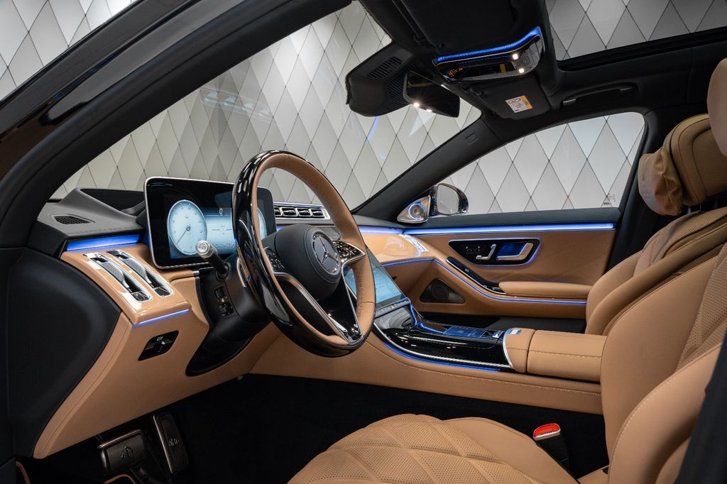 S 680 Maybach "VIRGIL ABLOH" 1 of 150 Limited - Bild 13