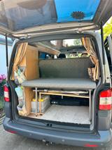 Volkswagen VW T5 Campervan mit Aufstelldach - Volkswagen T5: Van, Camper