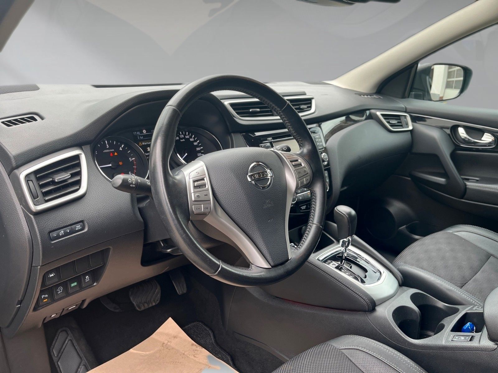 Nissan Qashqai 1.6 dCi Xtronic TEKNA – Bild 11