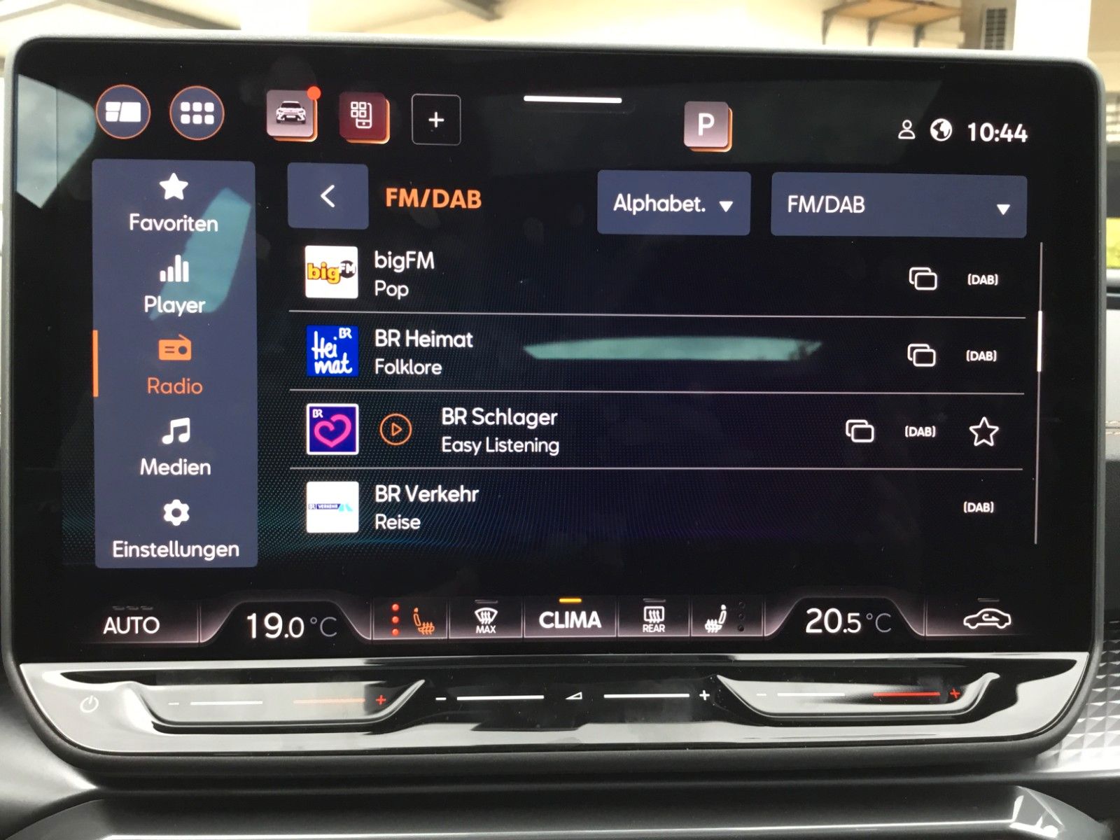 Fahrzeugabbildung CUPRA Formentor 2.0 TSI DSG 4WD+Pano+Matrix+AHK+19"