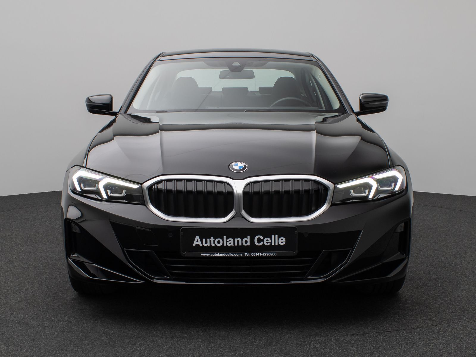 Fahrzeugabbildung BMW 320d Lim. DAB HUD CockPitPro Leder PDC Sport