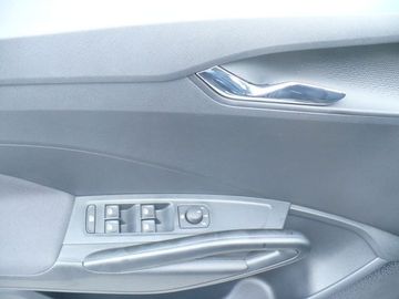 Bild 9 Skoda Fabia Sondermo. Kamera SHZ PDC ALU LED