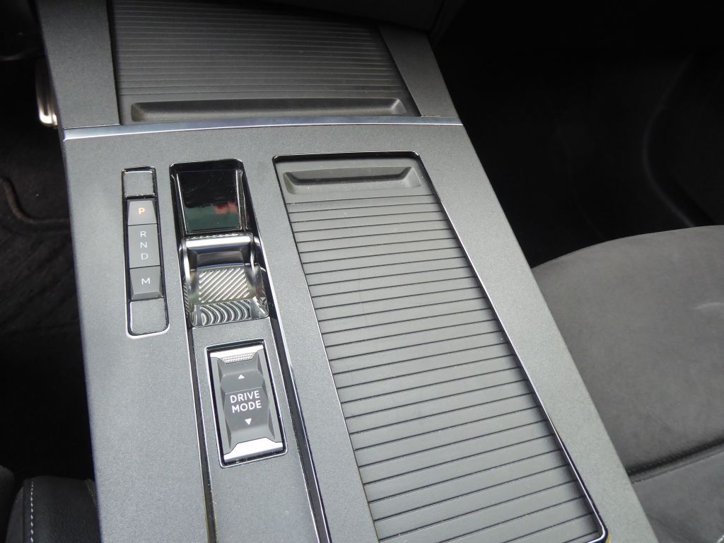 Fahrzeugabbildung Opel Astra ST Ultimate 1.2 Turbo Aut+AHZV+MatrixLED