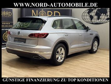 Volkswagen Touareg - 11