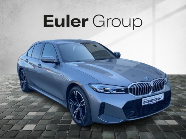 BMW 320 i xDrive Limo M-Sport AHK HUD 18''SR ACC Kam foto 5