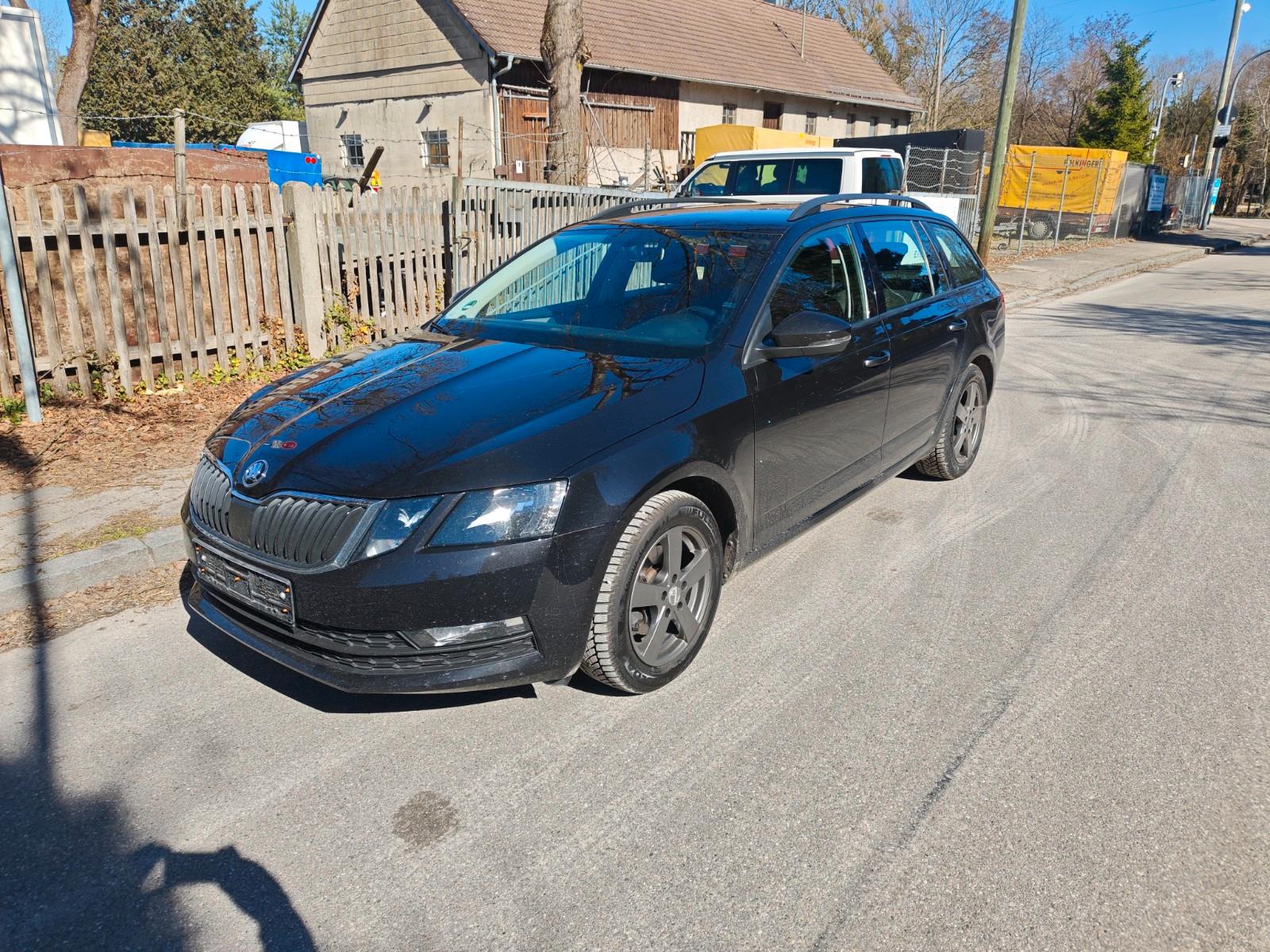 Skoda Octavia Combi Ambition DSG Navi