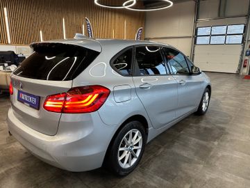 BMW 218 d Active Tourer*Klima*AHK*LED*Navi*Bluetooth