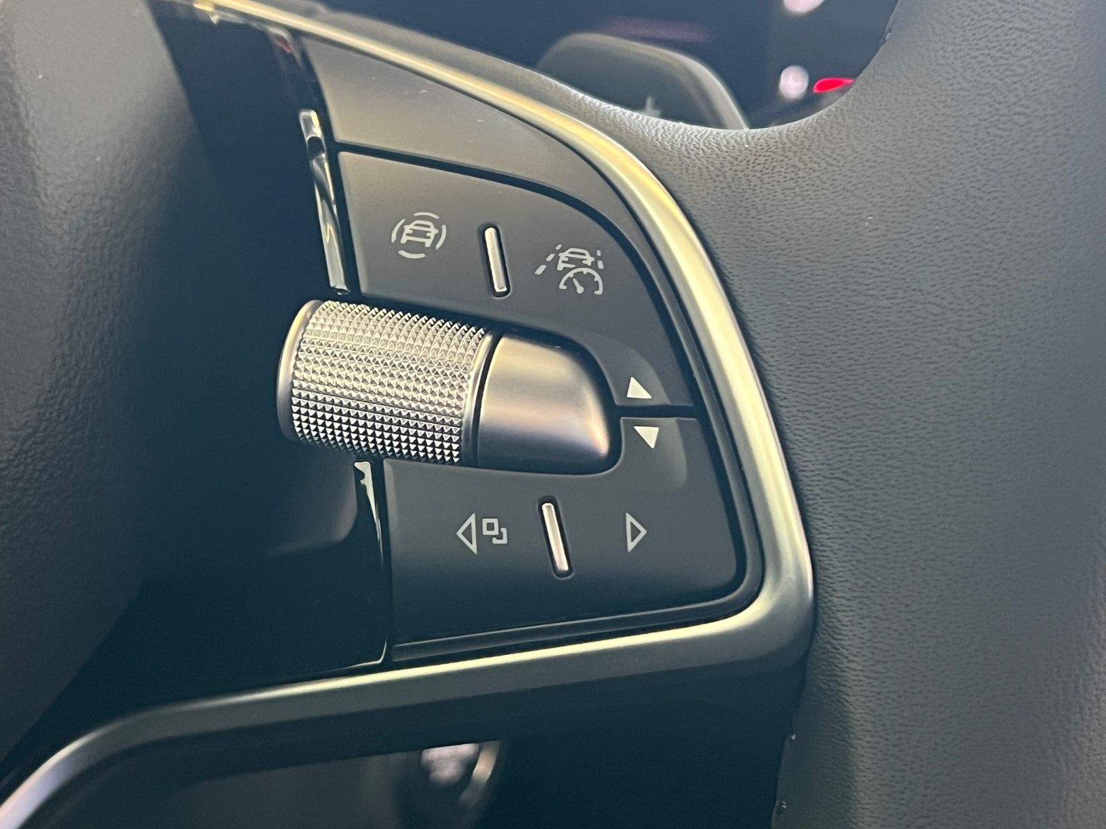Fahrzeugabbildung SKODA Kamiq Tour 1.5 TSI DSG *Matrix-LED, Frontscheibe