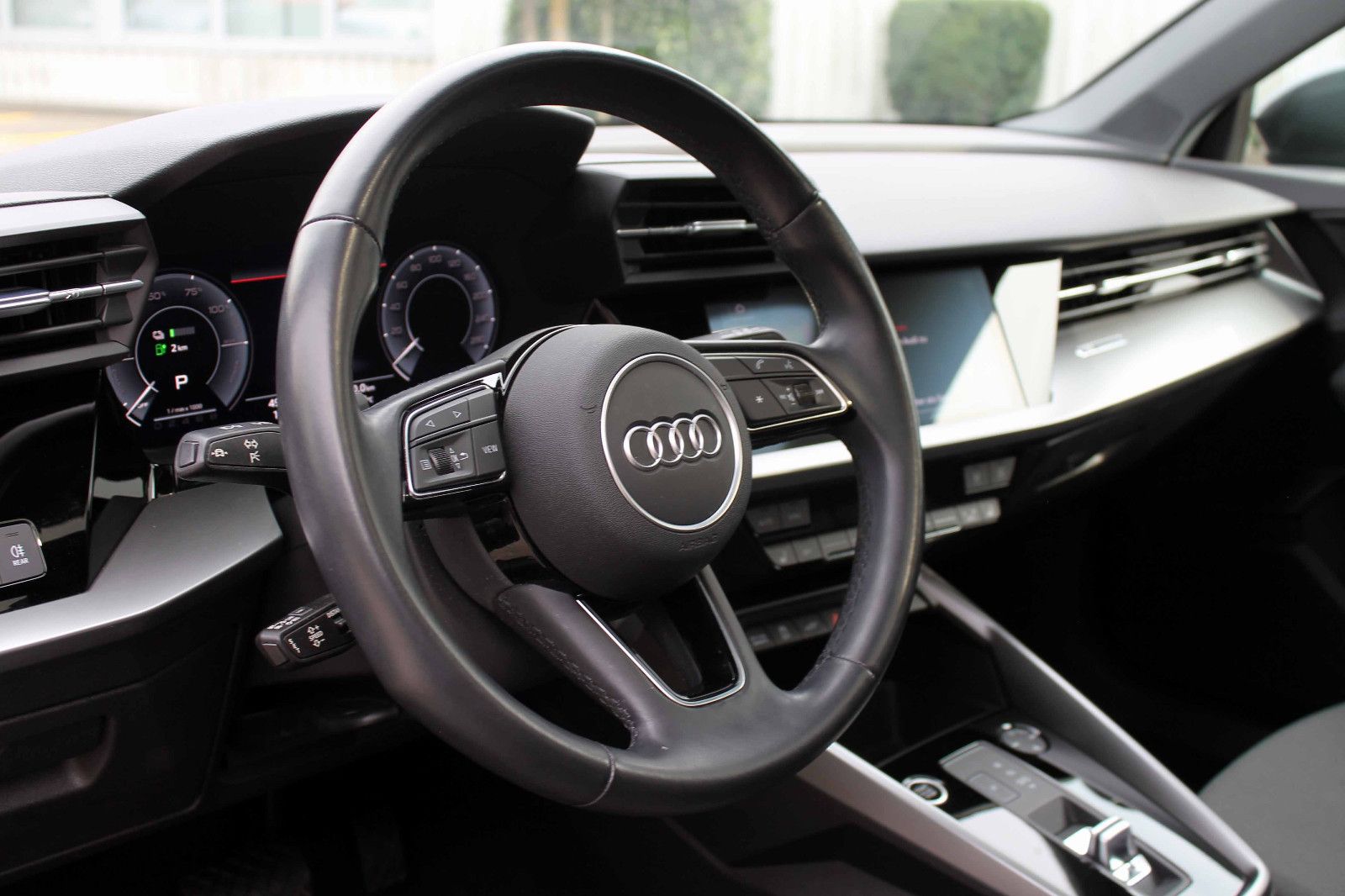 Fahrzeugabbildung Audi A3 45TFSI e SLine Aut. Sportback SD LED ACC KAM