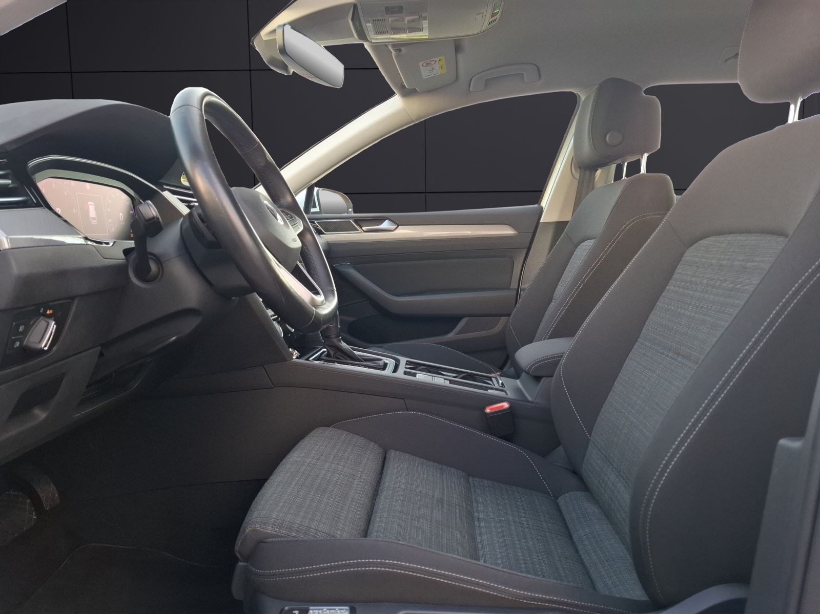 Fahrzeugabbildung Volkswagen Passat Variant TDI Business DSG Standhzg LED Nav