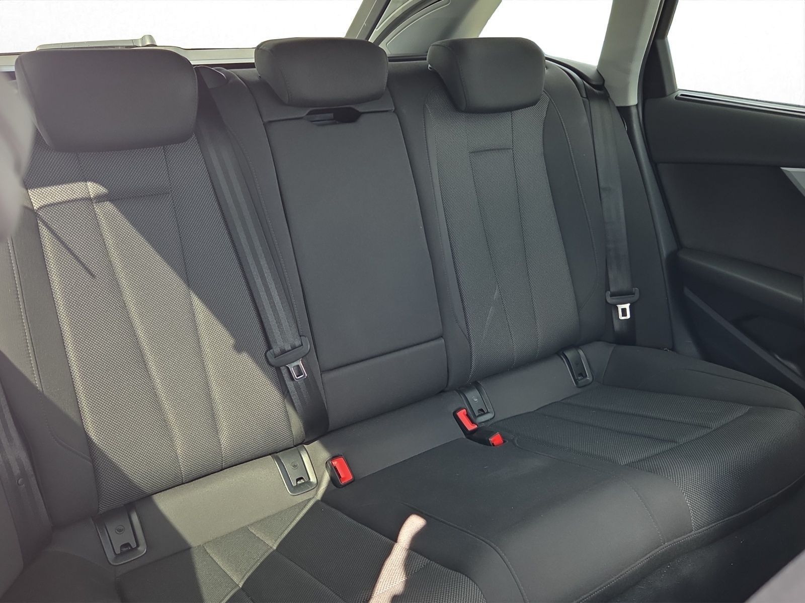 Audi A4 - Bild 16