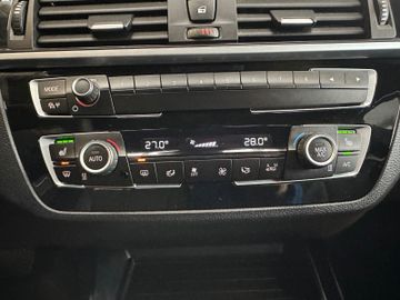 BMW 118 i Edition Sport Line Shad*LED*Navi*Leder*