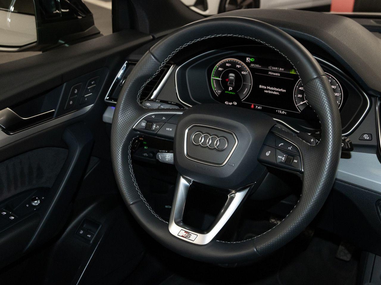 Audi Q5 50 TFSI e qu S line Matrix virtCo Pano 20"