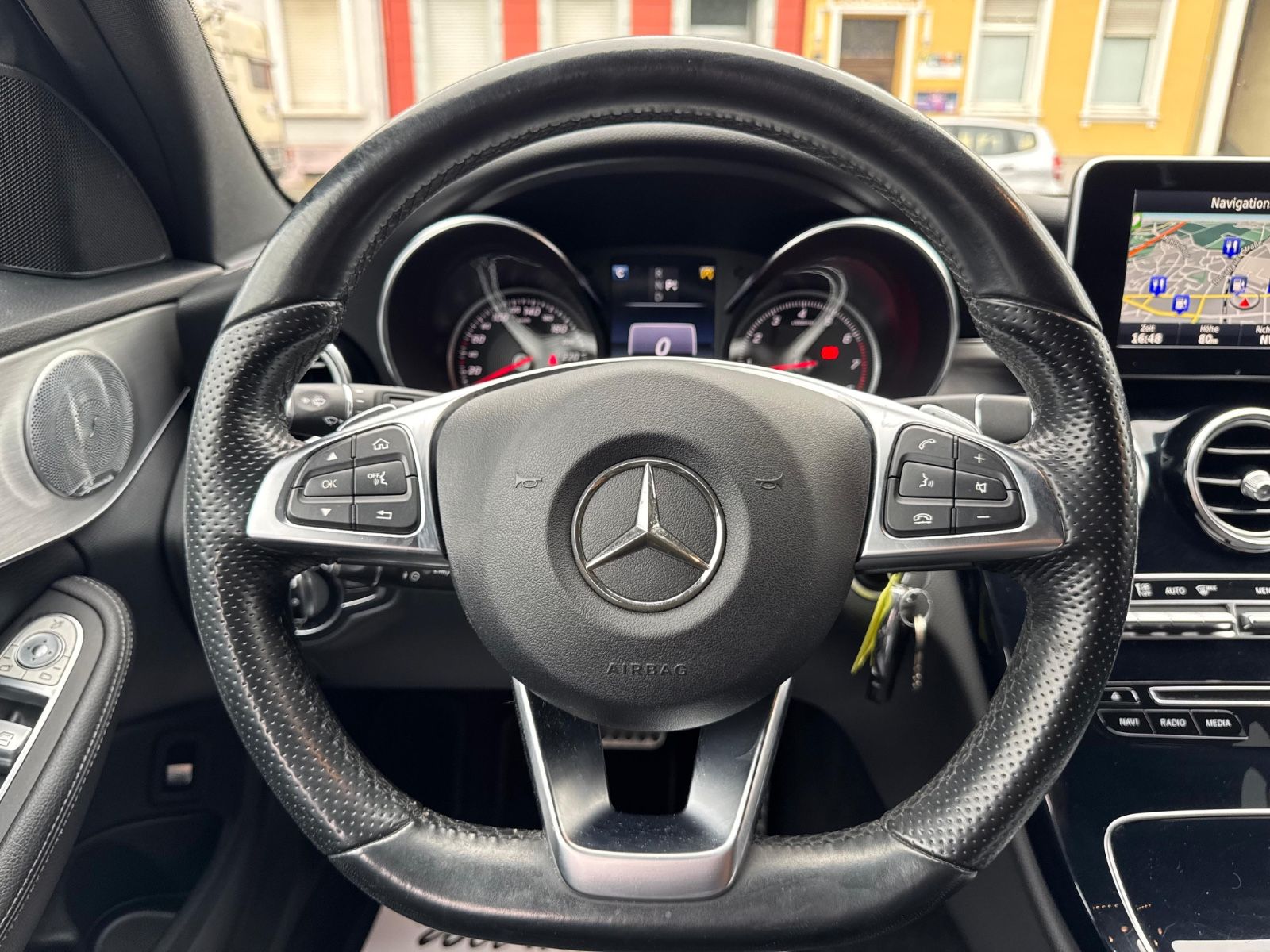 Fahrzeugabbildung Mercedes-Benz C 180 T AMG LINE BURMESTER AHK KAMERA LED